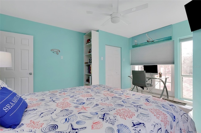 bedroom featuring a closet and ceiling fan