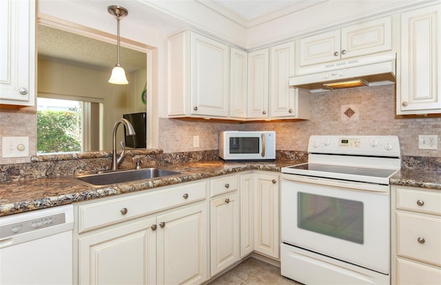 72 Circlewood Dr Unit A2-7, Venice, FL 34293 - photo 17