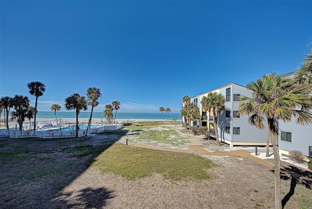 view of yard featuring a water view