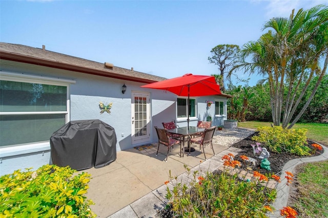 view of patio / terrace with a grill