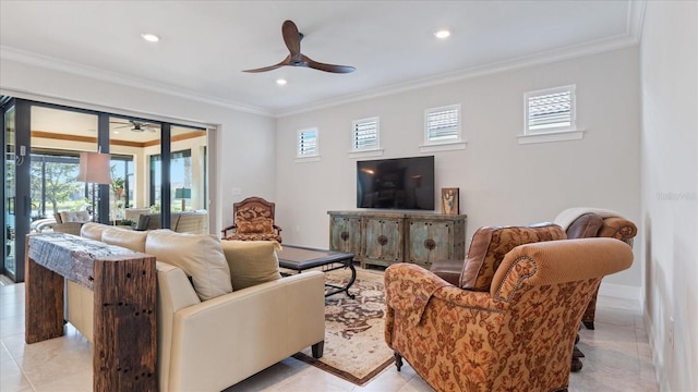 living area with recessed lighting, a ceiling fan, and crown molding