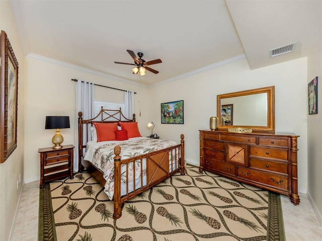 bedroom with ceiling fan, ornamental molding, visible vents, and baseboards