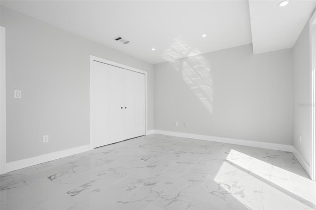 unfurnished bedroom with visible vents, recessed lighting, and baseboards