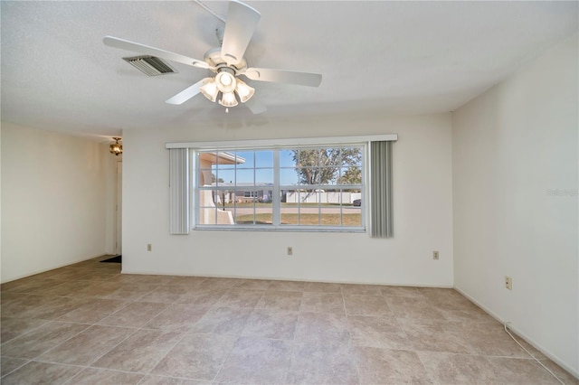 358 Pineview Dr, Venice, FL 34293 - unfurnished room featuring visible vents and ceiling fan
