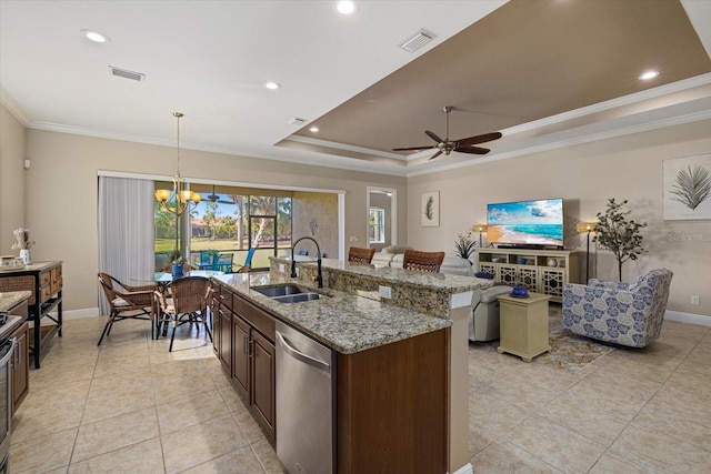 kitchen with visible vents, a sink, appliances with stainless steel finishes, crown molding, and ceiling fan with notable chandelier