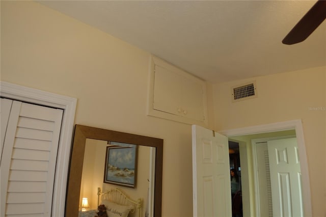 interior details featuring visible vents and a ceiling fan