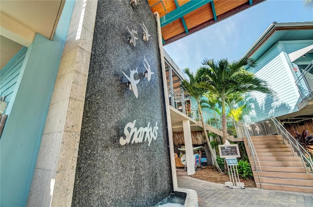 510 Airport Ave E Unit 2D, Venice, FL 34285 - exterior view of stairway