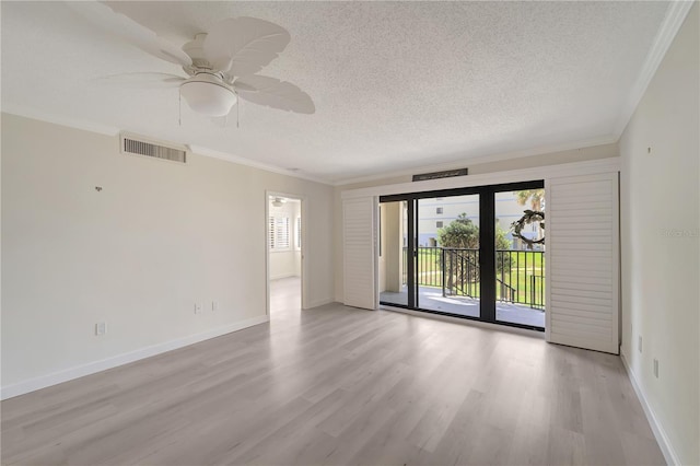 700 Golden Beach Blvd Unit 115, Venice, FL 34285 - empty room with a textured ceiling, light wood-style flooring, baseboards, crown molding, and ceiling fan