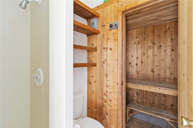 201 Bayside Ct, Nokomis, FL 34275 - bathroom with toilet
