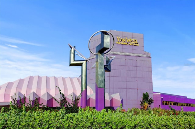 view of exterior details