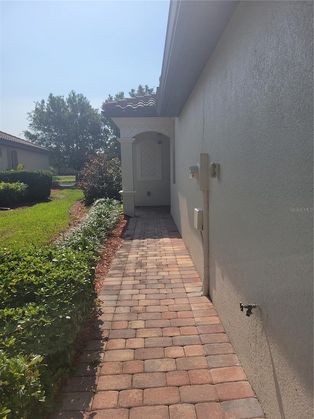 20188 Tesoro Dr, Venice, FL 34293 - entrance to property with stucco siding