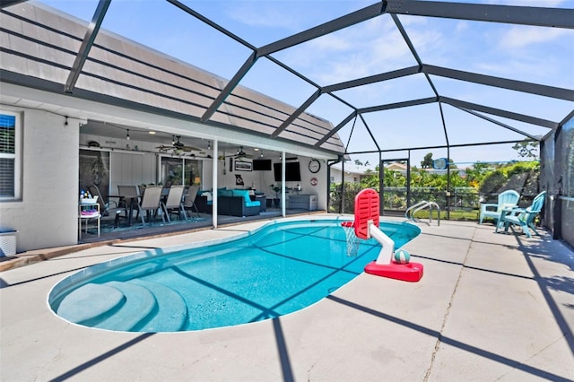 205 Cavallini Dr, Nokomis, FL 34275 - outdoor pool with a patio area, an outdoor living space, a ceiling fan, and glass enclosure
