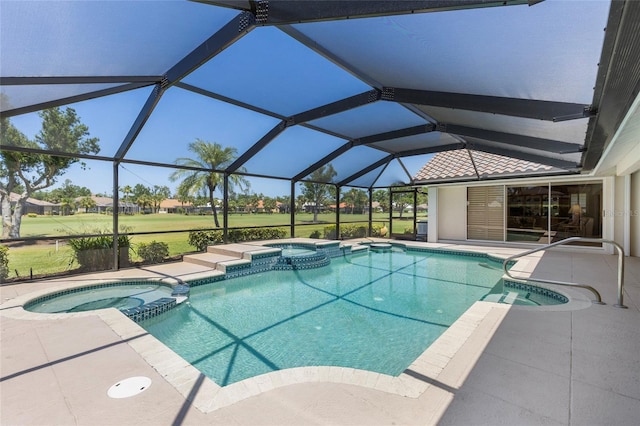 511 Governors Green Dr, Venice, FL 34293 - view of swimming pool featuring a lanai, a patio, and a pool with connected hot tub