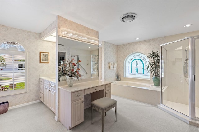 511 Governors Green Dr, Venice, FL 34293 - full bathroom with a wealth of natural light, wallpapered walls, and visible vents