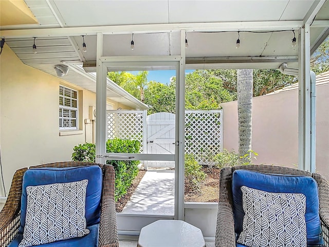 542 Clubside Cir Unit 20, Venice, FL 34293 - view of sunroom / solarium