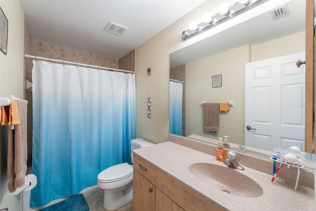 14124 Kewanee Ln, Port Charlotte, FL 33981 - bathroom featuring visible vents, toilet, a shower with curtain, and vanity