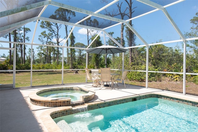 14124 Kewanee Ln, Port Charlotte, FL 33981 - outdoor pool with a patio, an in ground hot tub, and glass enclosure