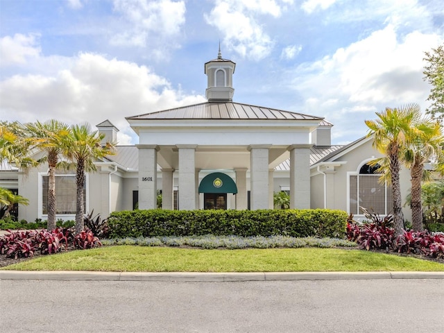 view of building exterior