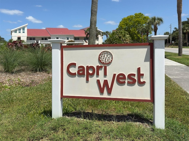 view of community / neighborhood sign