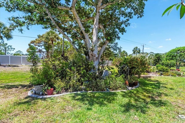 657 Foxwood Blvd, Englewood, FL 34223 - view of yard