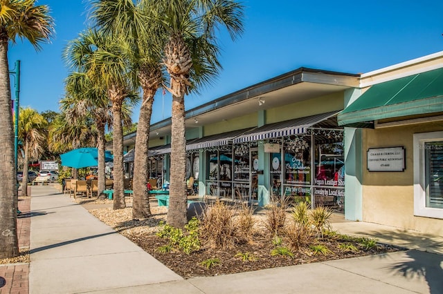 314 Oakwood Cir, Englewood, FL 34223 - view of building exterior