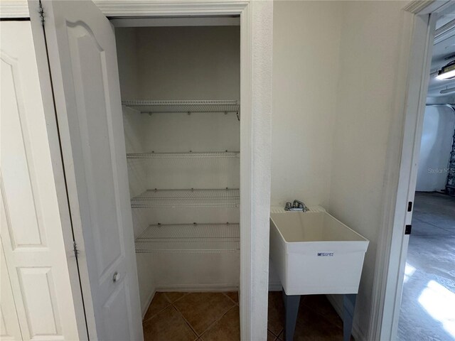 1483 Prairie Ter, North Port, FL 34286 - closet with a sink