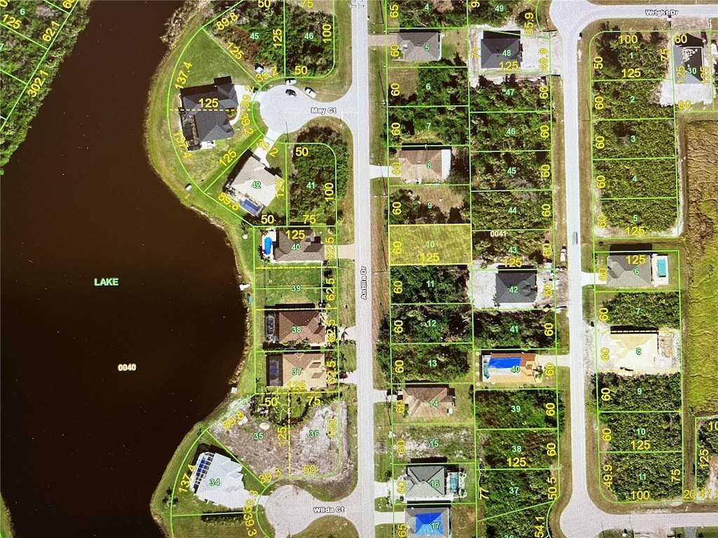 177 Antilla Dr, Rotonda West, FL 33947