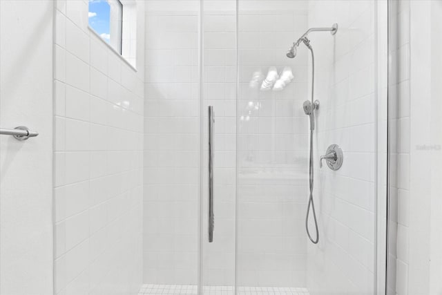 329 Myrtle Ave, Nokomis, FL 34275 - full bathroom featuring a stall shower