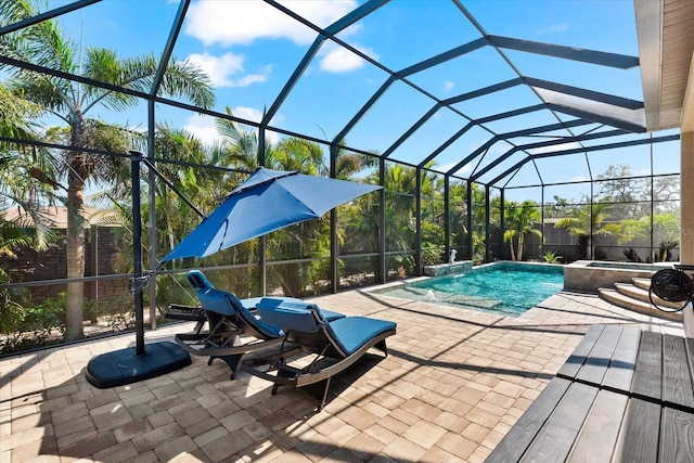 329 Myrtle Ave, Nokomis, FL 34275 - view of swimming pool featuring a patio area, a pool with connected hot tub, and a lanai