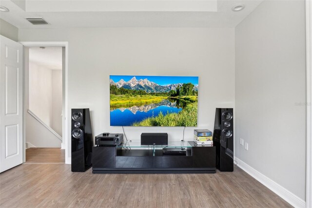 5850 Saddle Oak Trl, Sarasota, FL 34241 - living area featuring wood finished floors and baseboards
