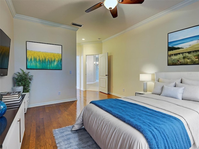 912 Barclay Ct, Venice, FL 34293 - bedroom with crown molding, wood finished floors, baseboards, recessed lighting, and a ceiling fan