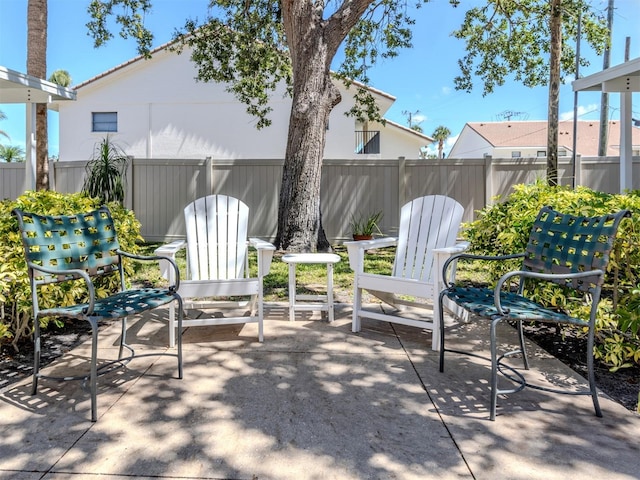 528 W Venice Ave Unit 1, Venice, FL 34285 - view of patio featuring fence