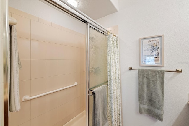 600 Gardens Edge Dr Unit 613, Venice, FL 34285 - full bath featuring a shower with door
