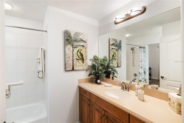 600 Gardens Edge Dr Unit 613, Venice, FL 34285 - full bathroom with vanity and shower / tub combo
