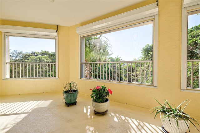212 Triano Cir Unit 212, Venice, FL 34292 - view of sunroom / solarium