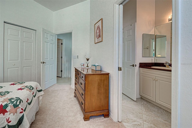 212 Triano Cir Unit 212, Venice, FL 34292 - bedroom with a sink and a closet