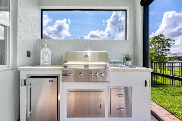 629 Ibiza Loop, Venice, FL 34292 - view of patio featuring a sink