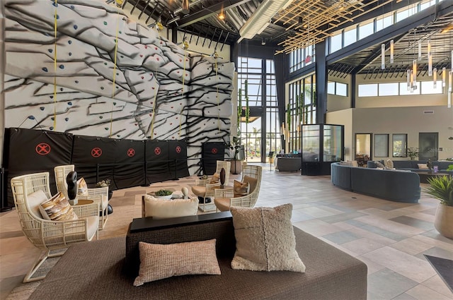 9048 Luna Ln, Sarasota, FL 34241 - community lobby featuring a towering ceiling