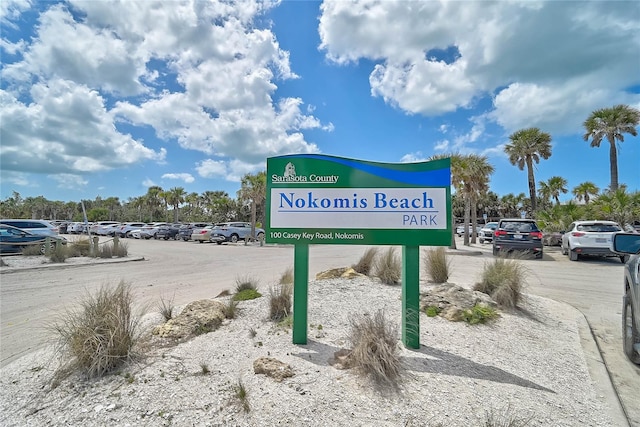 417 Shore Rd Unit A & B, Nokomis, FL 34275 - exterior view of parking