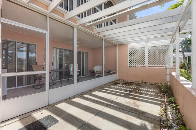 458 Cerromar Rd Unit 382, Venice, FL 34293 - view of patio / terrace featuring a sunroom and a ceiling fan