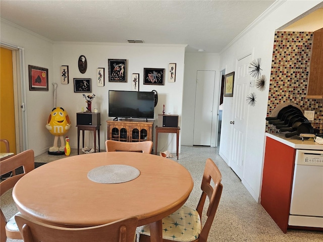 1103 Lucille Ave, Nokomis, FL 34275 - dining space featuring crown molding
