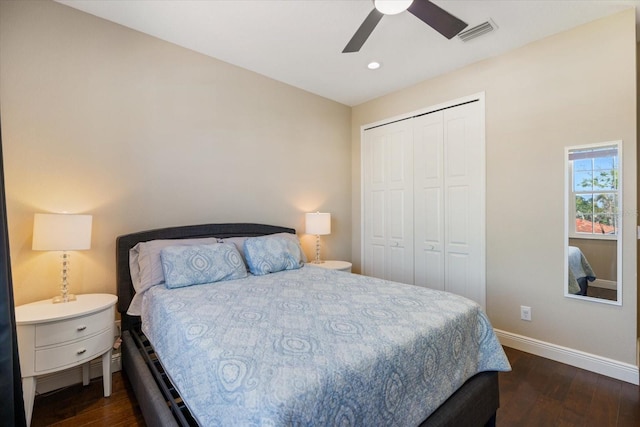2322 Bayshore Rd, Nokomis, FL 34275 - bedroom featuring dark wood-style flooring, baseboards, a closet, a ceiling fan, and recessed lighting