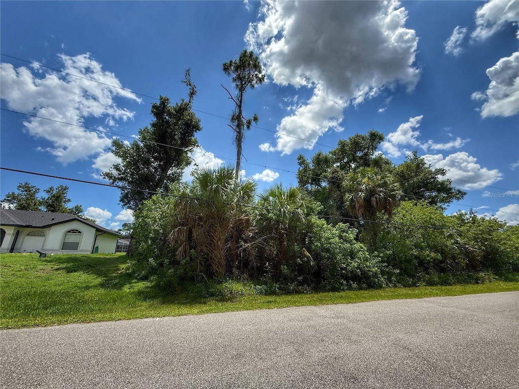 Wecoma Ave, North Port, FL 34287