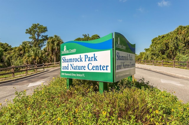 460 Bard Rd, Venice, FL 34293 - exterior view