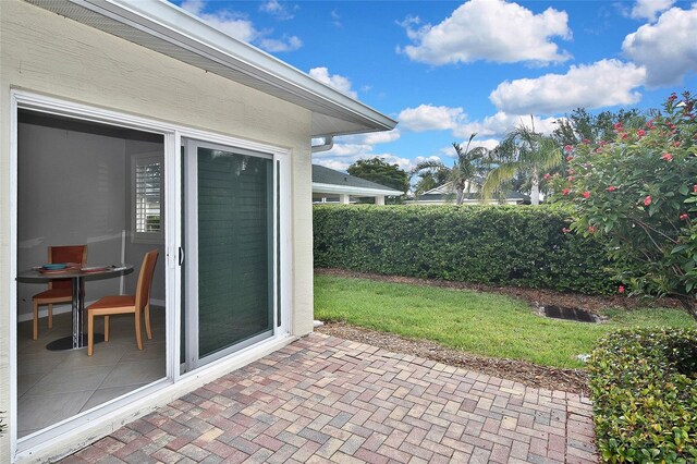 1104 Auburn Cove Cir, Venice, FL 34292 - view of patio