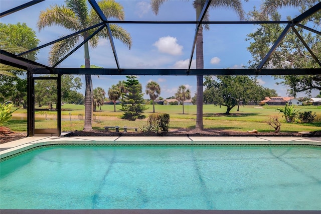 915 S Doral Ln, Venice, FL 34293 - swimming pool featuring glass enclosure and a lawn