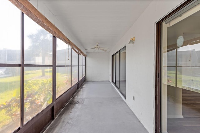 1728 S Lakeside Ct Unit 1720B, Venice, FL 34293 - unfurnished sunroom featuring a ceiling fan
