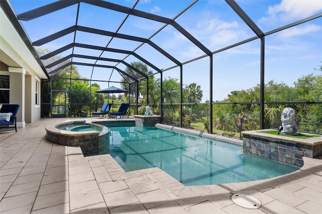 186 Portofino Dr, Nokomis, FL 34275 - view of swimming pool featuring a pool with connected hot tub, a patio area, and glass enclosure
