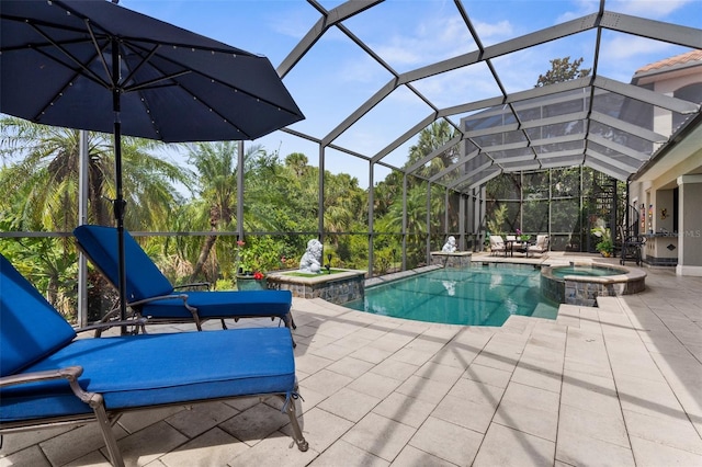 186 Portofino Dr, Nokomis, FL 34275 - view of pool with a pool with connected hot tub, a patio, and glass enclosure