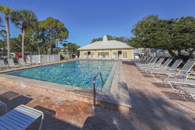 418 Cerromar Ct Unit 158, Venice, FL 34293 - community pool with a patio